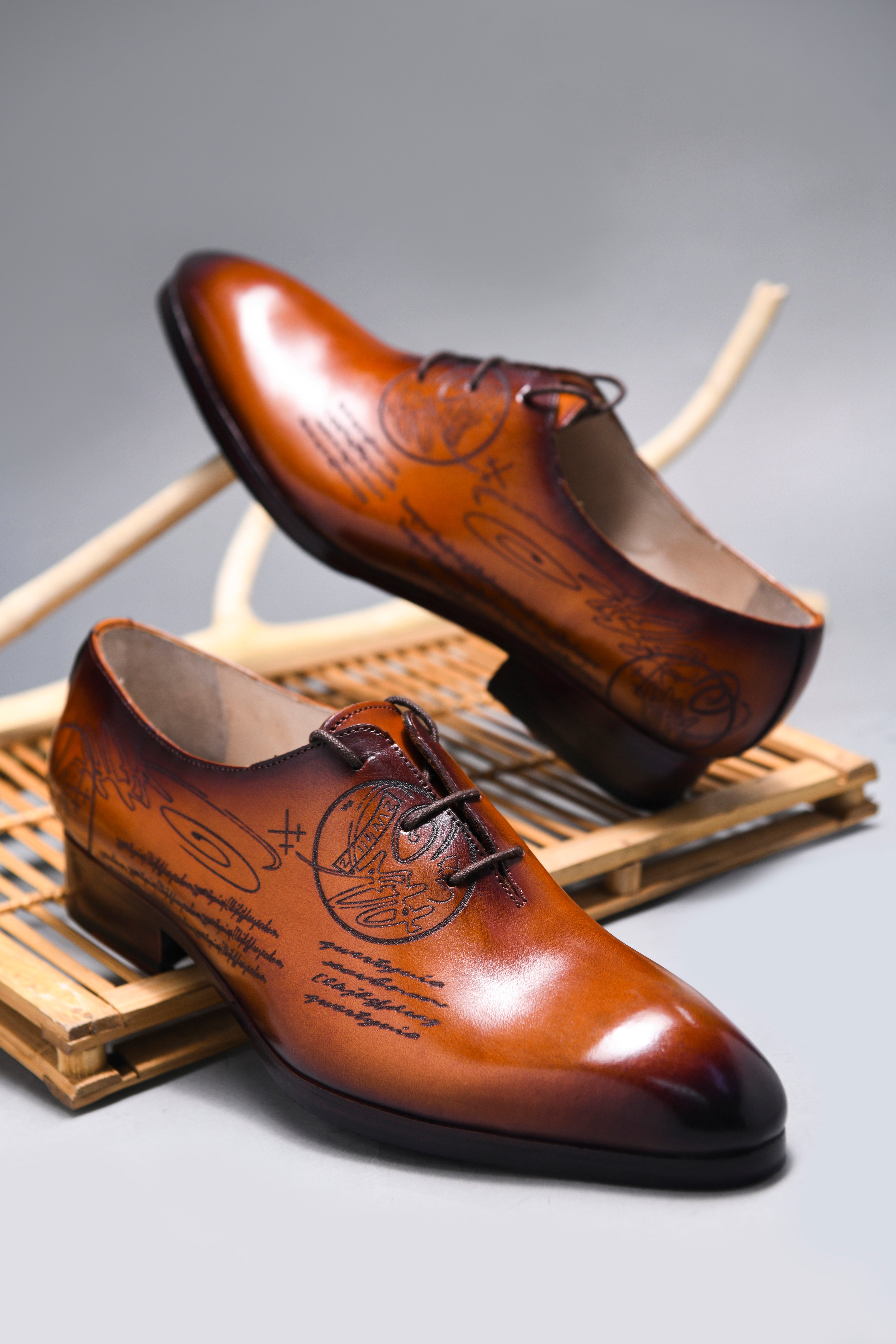 WALTER LACEUP | LASER BROWN