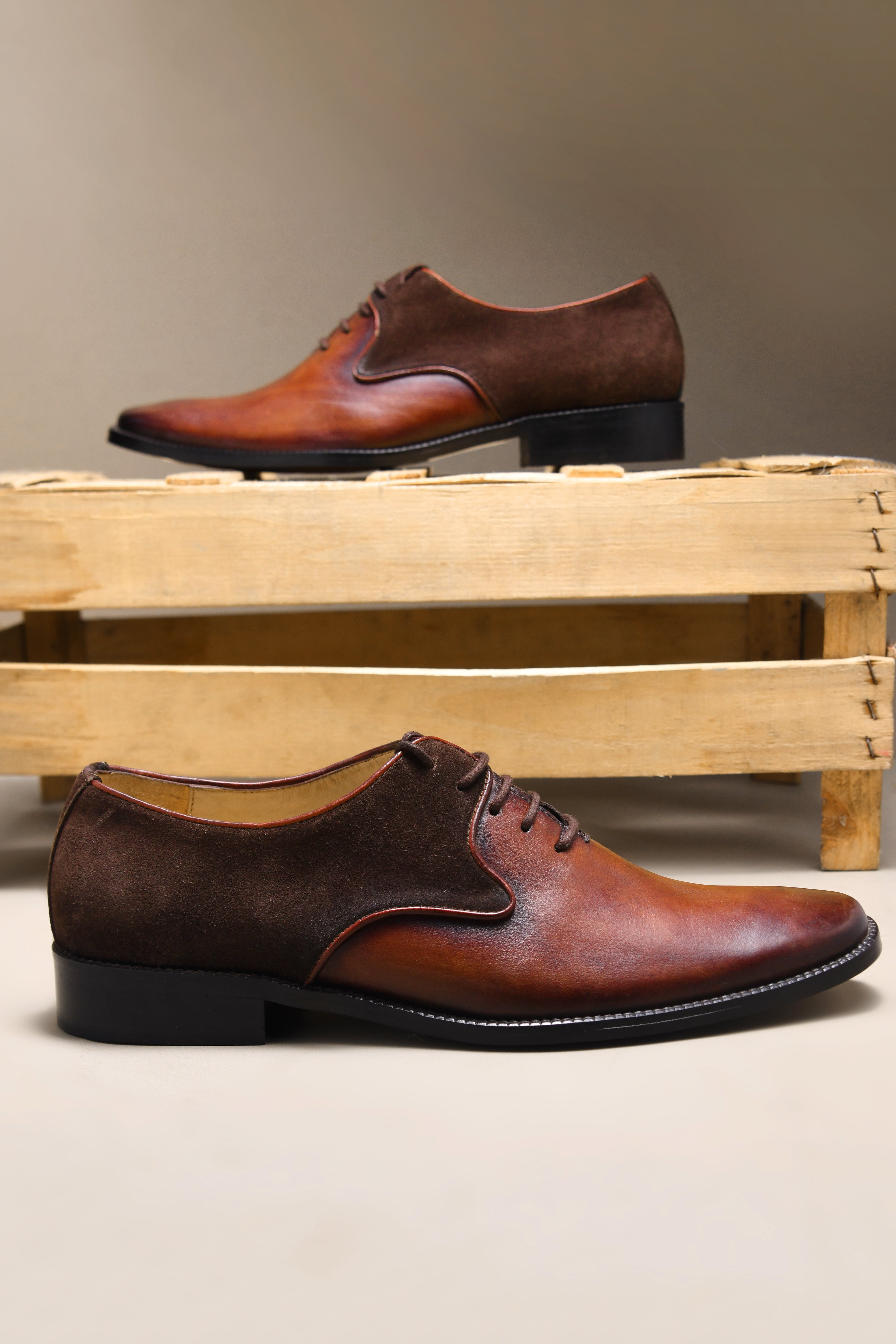 LUCAS LACEUP | BROWN