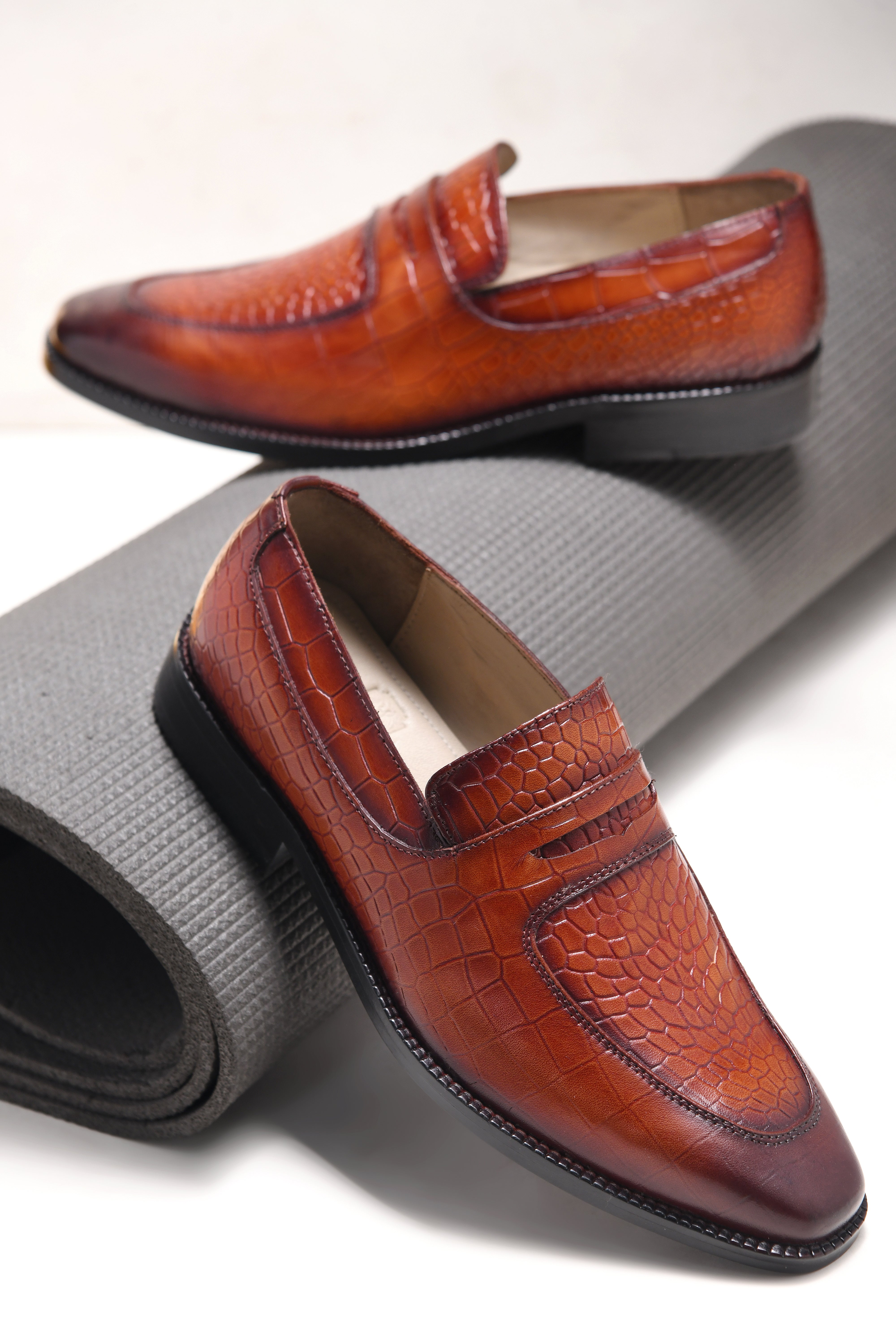 GUSTAVO CROCO LOAFER | TAN