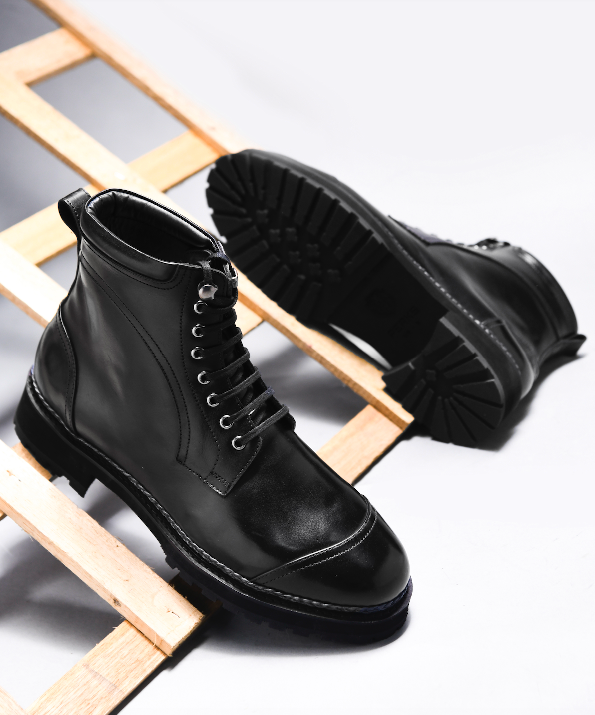VENOM BOOT | BLACK